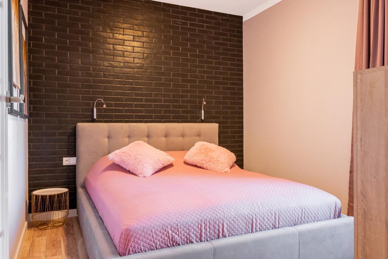 Apartment Targi